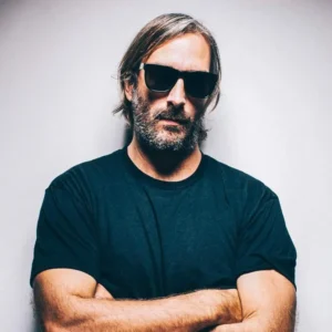 imagen de DJ Falcon en directo