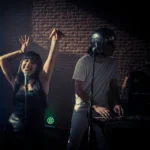 imagen de DJ Moderno en directo