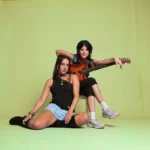 Cartel y entradas de Hinds Concert en Mondo Club (Pontevedra) - Qconciertos