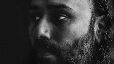 imagen de Qasim Naqvi en directo