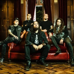 imagen de Rise to Fall en directo