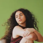 Cartel y entradas de Concierto de Silvana Estrada & Mari Froes en Madrid – Noches de Botanico 2026 en Real Jardín Botánico Alfonso XIII (Madrid) (Madrid) - Qconciertos