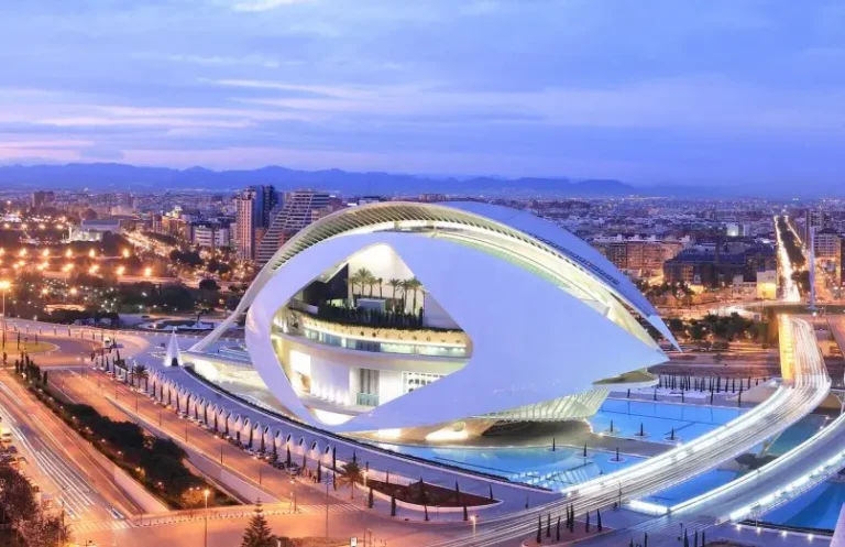imagen del concierto de Concierto de Orquesta de Valencia + Dima Slobodeniouk en Valencia en valencia