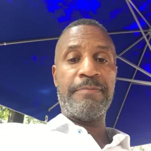 imagen de Evan Tate en directo