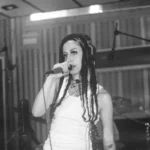 Cartel y entradas de Juicy BAE en Anfiteatre Parc del Fòrum (Cataluña) - Qconciertos