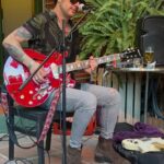 Cartel y entradas de Alber Solo en Acústico en Black Bird Club (Cantabria) - Qconciertos