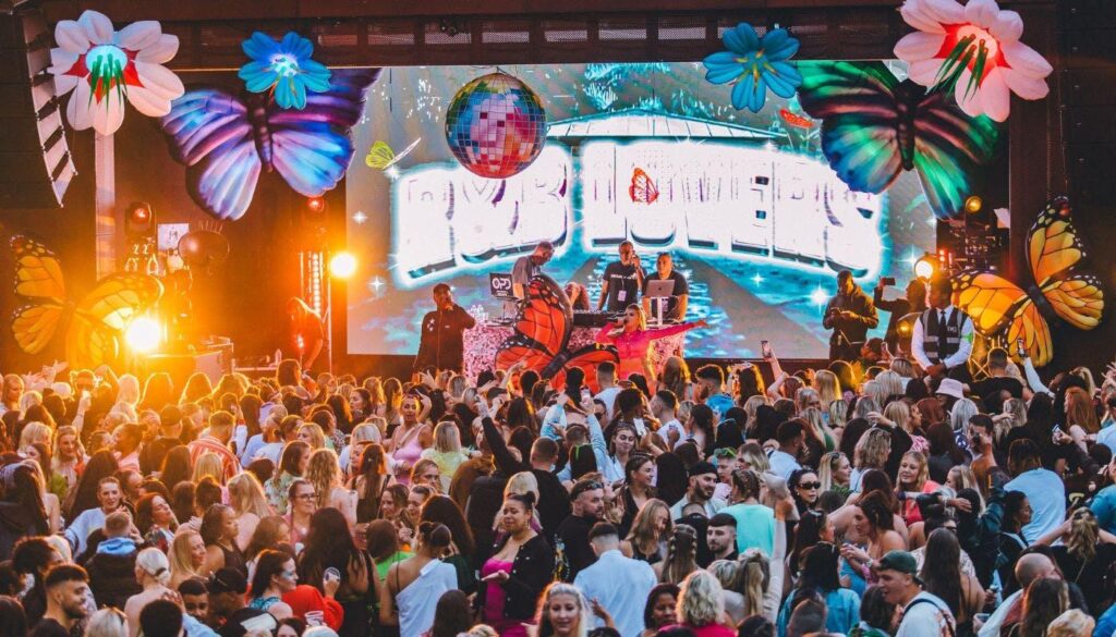 R&B Lovers Residents