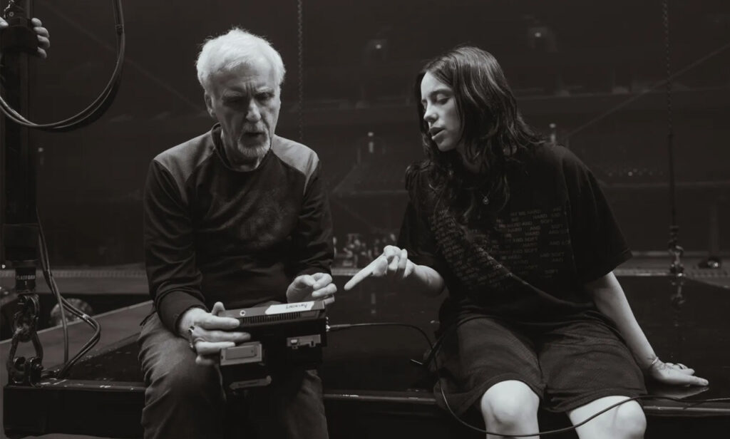 Billie Eilish y James Cameron reinventan el cine de conciertos con su película en 3D