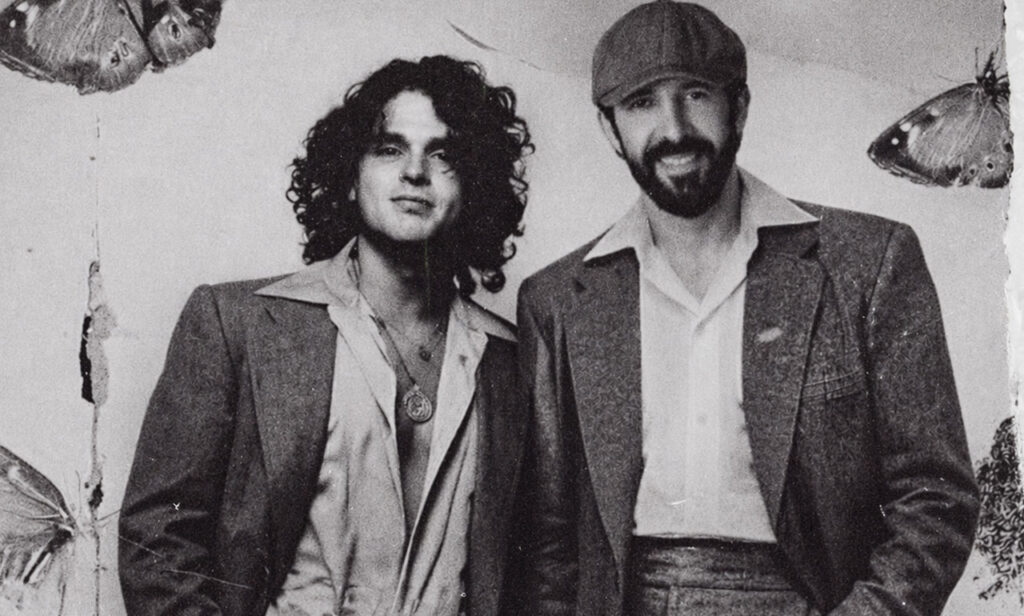 Carlos Vives y Juan Luis Guerra unen sus voces en ‘Buscando el mar’