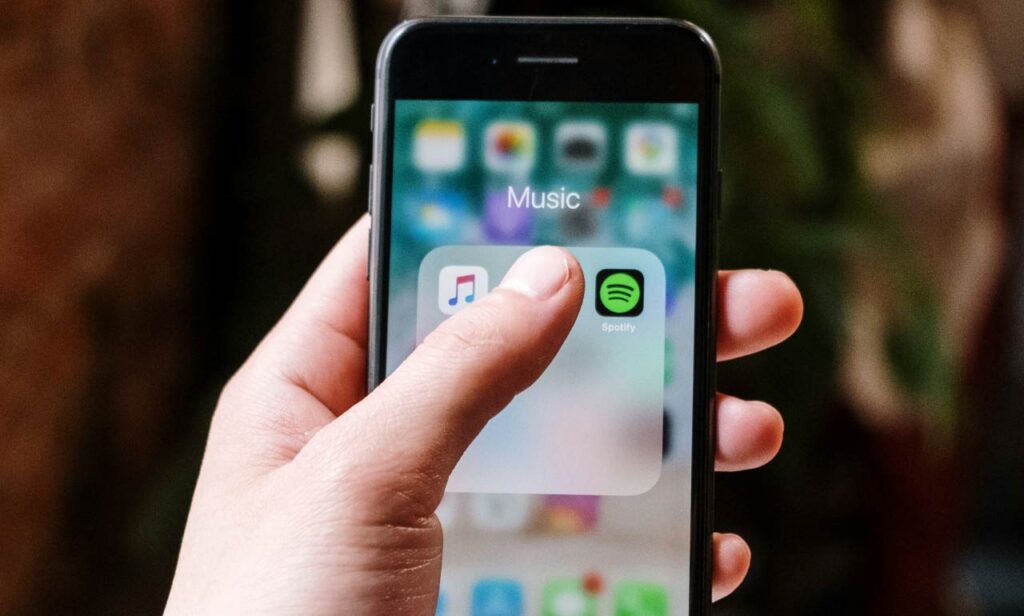 La retirada de música de plataformas: una nueva forma de protesta política