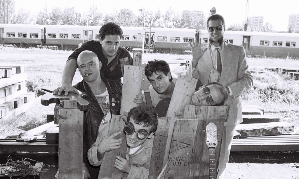 40 años de ‘Llegando los monos’: la historia detrás del título del disco de Sumo