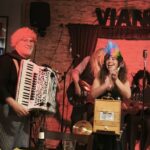 Cartel y entradas de Los Caballeros de la Tabla de Lavar 29 Mayo en Café de Alba (Murcia) (Murcia) - Qconciertos