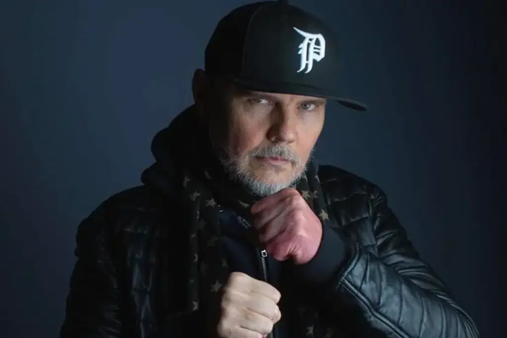 Billy Corgan y su preferencia por bajistas mujeres en The Smashing Pumpkins