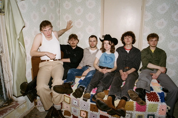 Fat Dog lanza “Go F*** Yourself” y anuncia gira europea