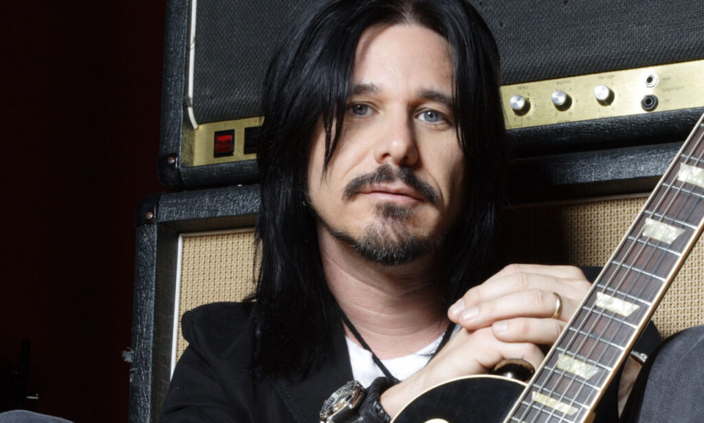 Gilby Clarke: “Me fui de los Guns´n´Roses antes de que se pusiera feo de verdad”