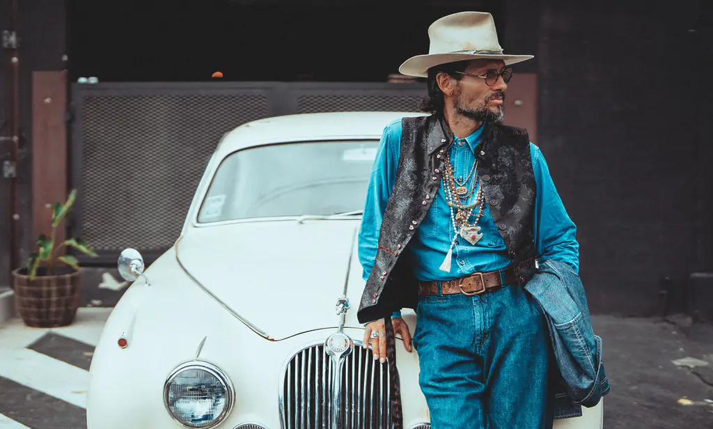 Draco Rosa presenta ‘Olas de Luz’: Un viaje espiritual y musical