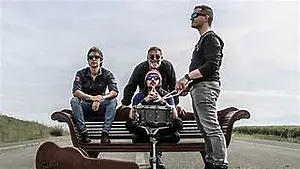 Mün en El Corral de las Cigüeñas de Cáceres: Una Noche Íntima de Pop y Poesía