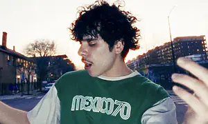 Victor Internet estrena ‘Sin Ti’, su primer tema 100% en español