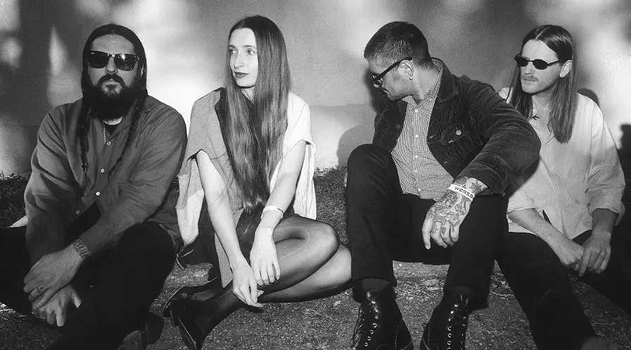 Dry Cleaning lanza la edición deluxe de ‘Secret Love’ con tres temas inéditos