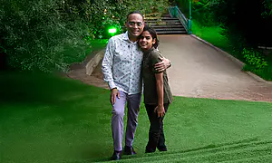 Gilberto Santa Rosa estrena ‘Consejo de un abuelo’ junto a su nieto Ian Marco