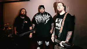 Left To Suffer anuncia ‘Unwelcome Guest’, su cuarto álbum de estudio