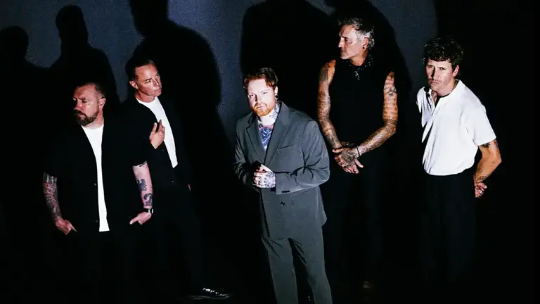 Anberlin consuma su renacimiento sonoro con 'Currency' y el estreno vocal de Matty Mullins