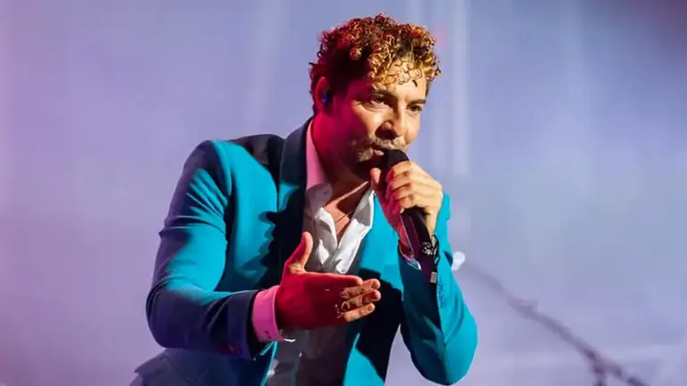David Bisbal estrena «Amigos del mundo», adaptación al castellano de John Lennon con el Coro Infantil de la UNAM