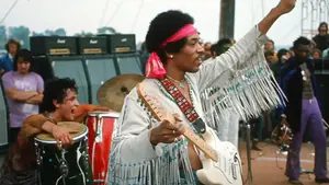 Sale a la luz una histórica filmación inédita de Jimi Hendrix en Woodstock grabada desde el propio escenario