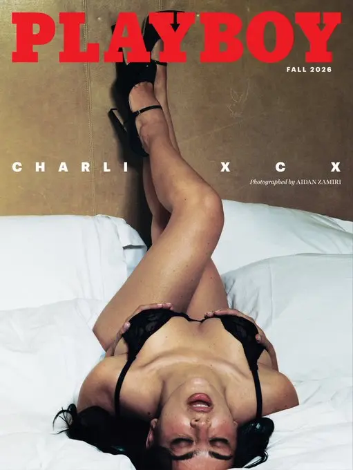 Charli xcx conquista la portada de Playboy y lanza la exclusiva ‘Playboy Bunny’ en vinilo flexi disc