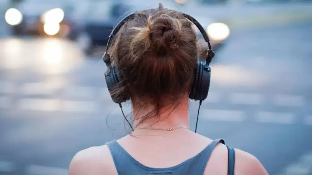 La neurociencia desvela por qué la música triste repara el ánimo y supera al optimismo forzado