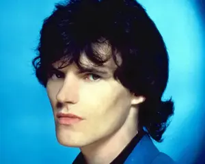 Muere Peter Byrne a los 74 años: la voz pionera del synth-pop de Naked Eyes apaga su eco