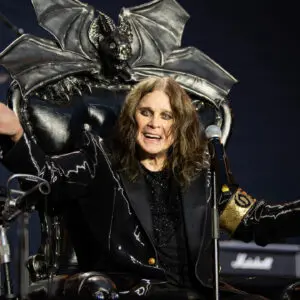 Ozzy Osbourne y Black Sabbath estrenan en cines ‘Back To The Beginning’, el filme de su concierto de despedida