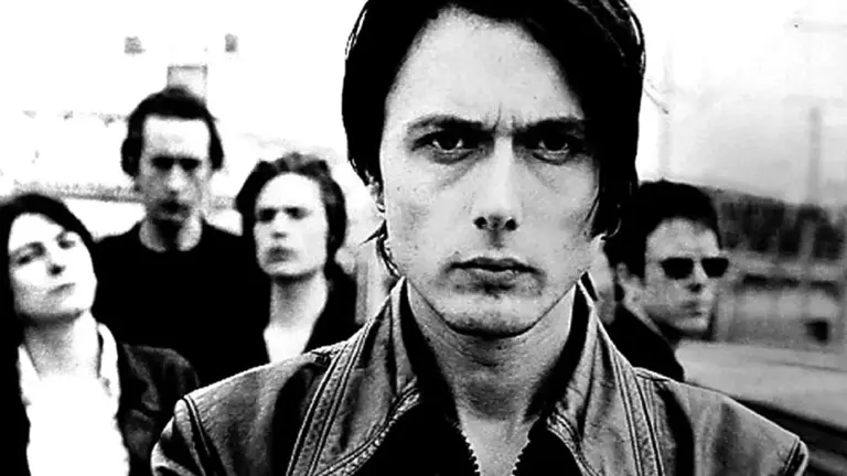 Suede Coming Up en QConciertos