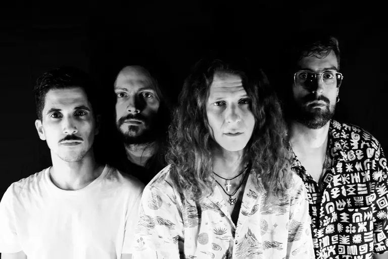 Plastic Woods – Mirrors