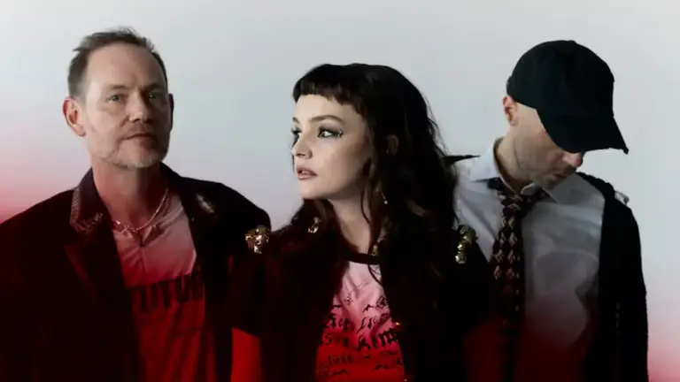 Chvrches Overthinker en QConciertos