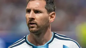 Damas Gratis, Amar Azul y Gaspar Benegas encabezan el macrodespliegue musical en la despedida de Lionel Messi en el Monumental