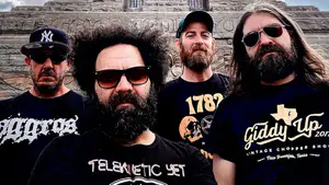 Duel descarga su proto-metal valvular en Madrid dentro del Mad Psych Fest