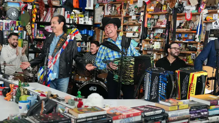 Los Tigres del Norte Tiny Desk en QConciertos