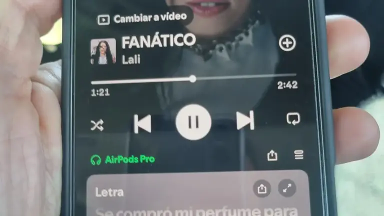 Lali Fanático en QConciertos